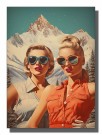 To sommerkledde damer foran fjell og stjernehimmel , oransje og lyseblå overdel  thumbnail