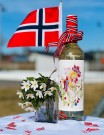 17.MAI-BUKETT MED FLAGG , flaskeetikett thumbnail