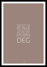 Dusty rose , hvit kant og skrift  thumbnail