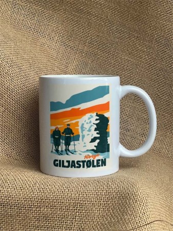 Giljastølen , par på ski ved varde , Hyttekopp