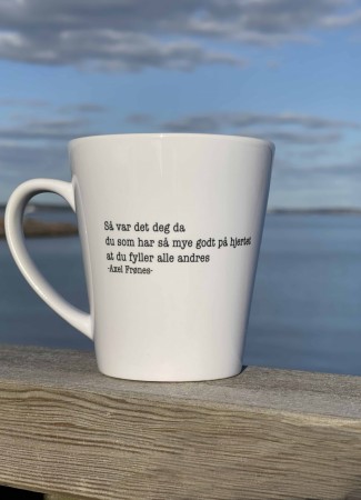 SÅ VAR DET DEG DA DU SOM HAR SÅ MYE GODT PÅ HJERTET AT DU FYLLER ALLE ANDRES