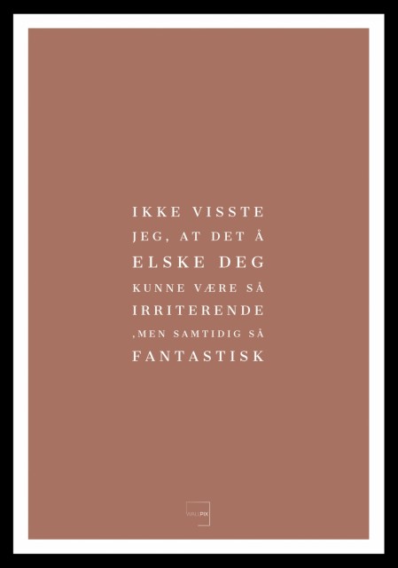 LIVELY RED , HVIT SKRIFT OG KANT 